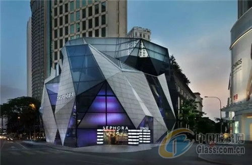 玻璃幕墻與石材混搭 馬來西亞水晶建筑的璀璨設計