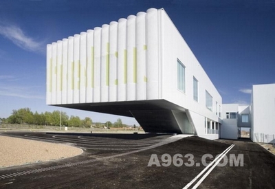 西班牙生物制藥中心設計欣賞 estudioSIC建筑設計的創新融合